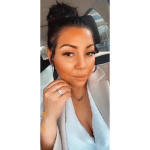 Meet your Posher, Cecilia